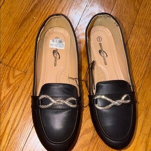 Elegant Black flats with Silver Accent